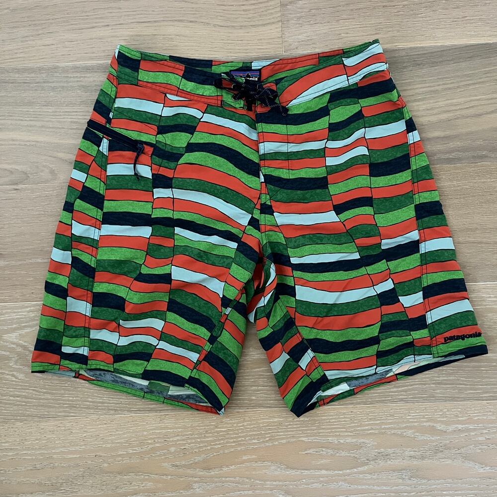 Patagonia Men’s Wavefarer Board Shorts Swim Trunks Size 32